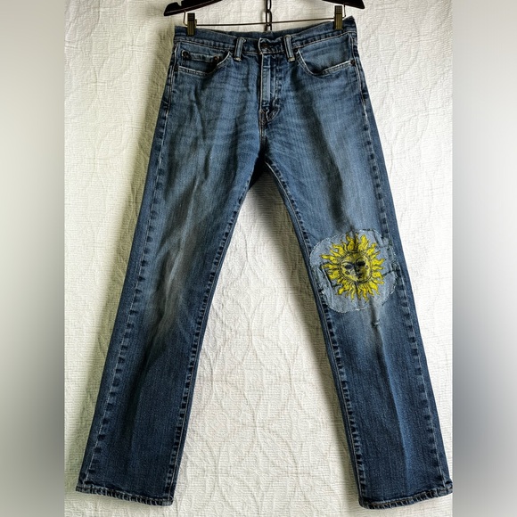 Levis 505 Jeans Mens 30x30 Blue Denim Cotton Classic Zip Fly Sun Patch On Knee - Picture 16 of 16